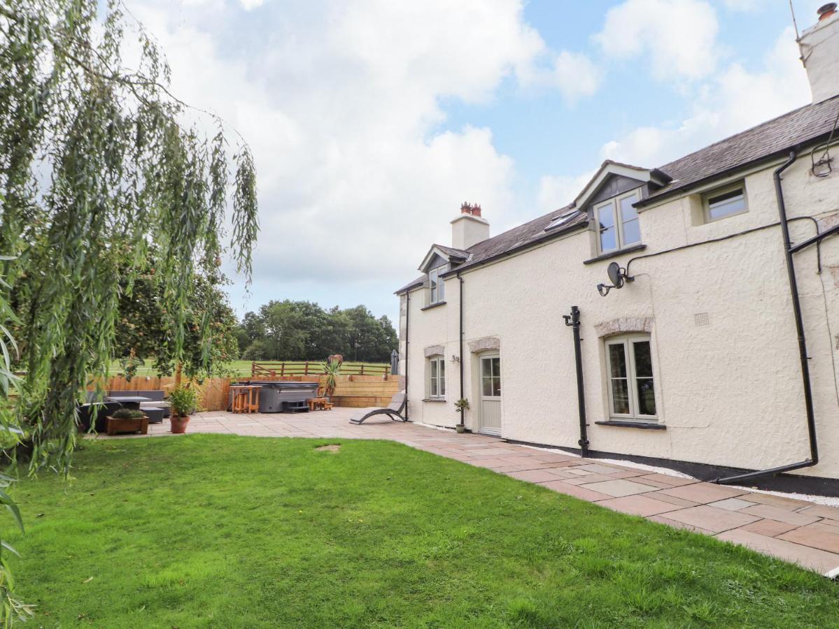 Villa Nant Y Celyn Ruthin Esterno foto