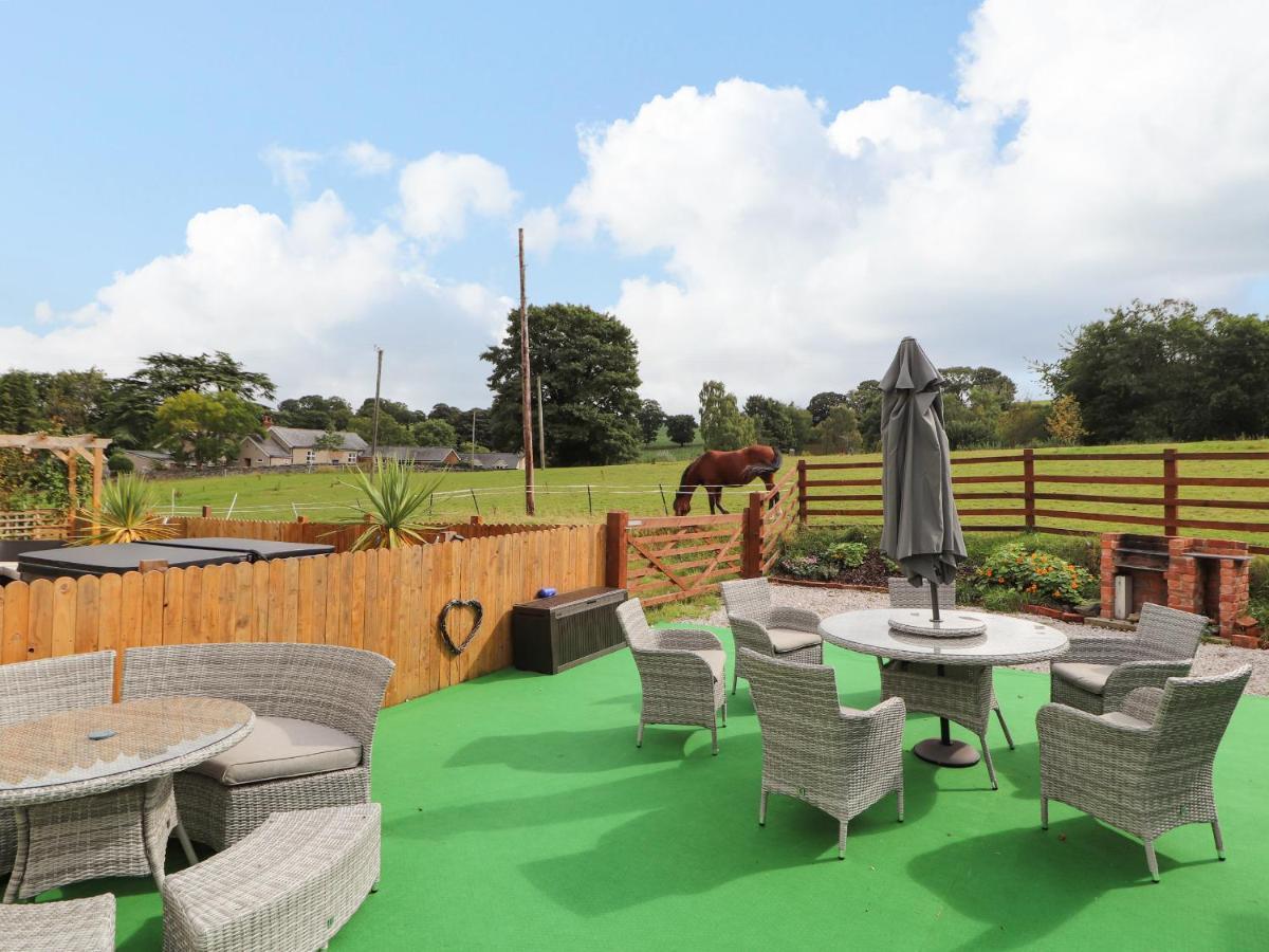 Villa Nant Y Celyn Ruthin Esterno foto
