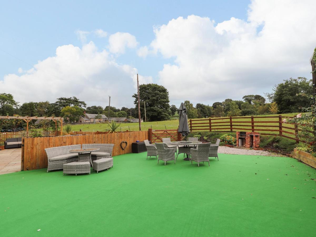 Villa Nant Y Celyn Ruthin Esterno foto
